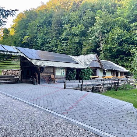 Wooden Cabin Kamna Gorica Екстериор снимка